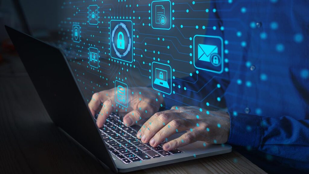 Güvenli İnternet Hizmeti Kullanıcıları Özgür Bırakıyor