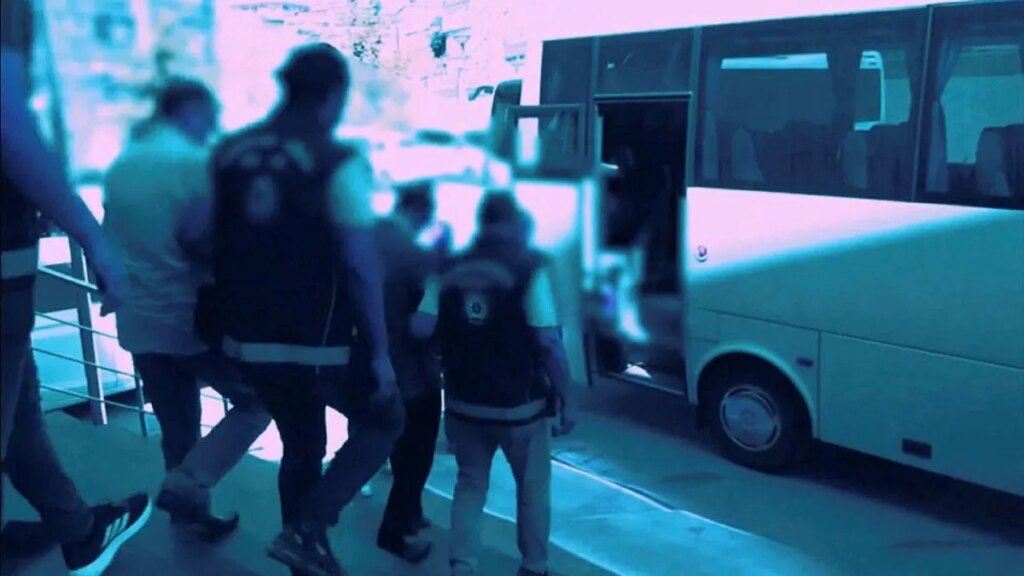 İçişleri Bakanı’ndan Göçmen Kaçakçılığı Operasyonu!