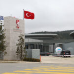 “PFDK Kararları Açıklandı: Bahoken’e 3 Maç Men Cezası!” Trendyol Süper Lig’de Skandal Ceza: 300.000 TL!