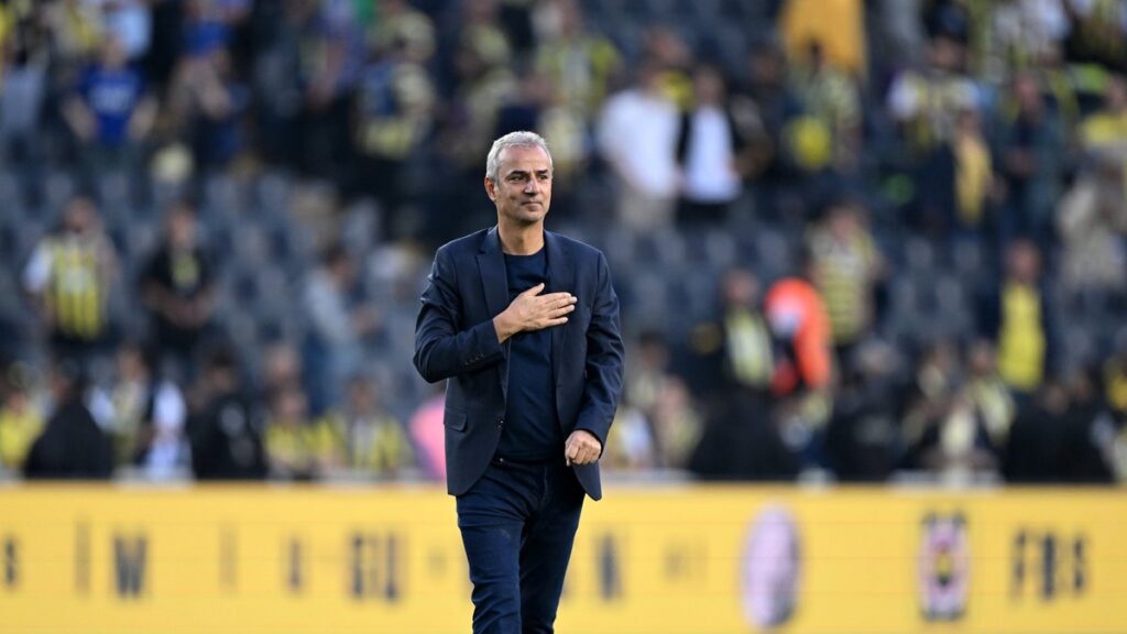 İsmail Kartal İran’ın dev takımı Persepolis’in başına geçiyor