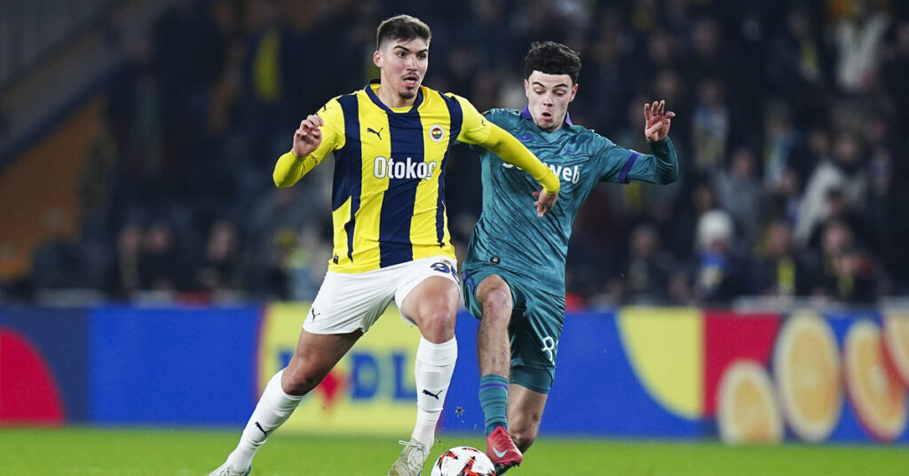 “Fenerbahçe’de Yusuf Akçiçek Geceye Damga Vurdu!”