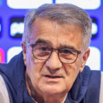Şenol Güneş: “Trabzonspor’da Teslim Olmak Yok” “Skandal Haber: İçeriden Sızdırılan Bilgiler Ortaya Çıktı!”
