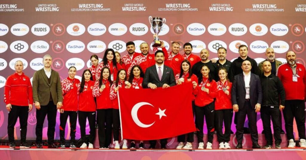 “Tarihi Başarı: U23 Kadın Güreş Milli Takımı Avrupa Şampiyonu!”