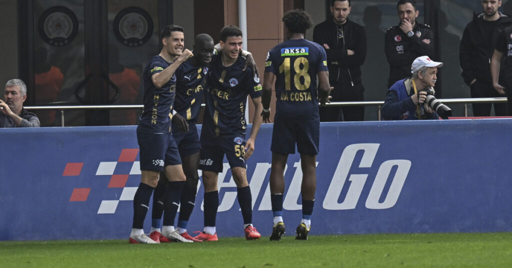 “Sütlü: Kasımpaşa, Alanyaspor’u 2-1 Yendi!”