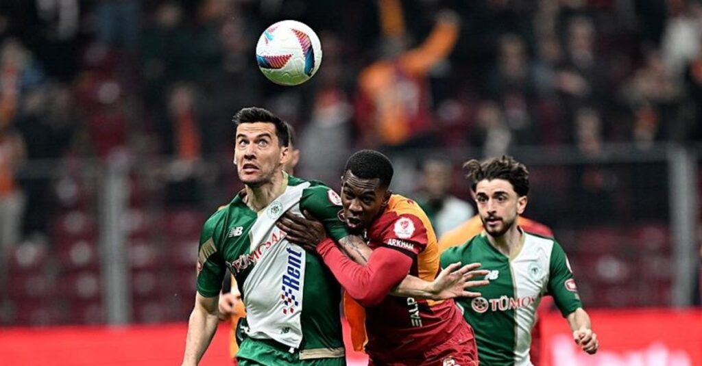 Galatasaray’da transfer bombaları patlıyor!