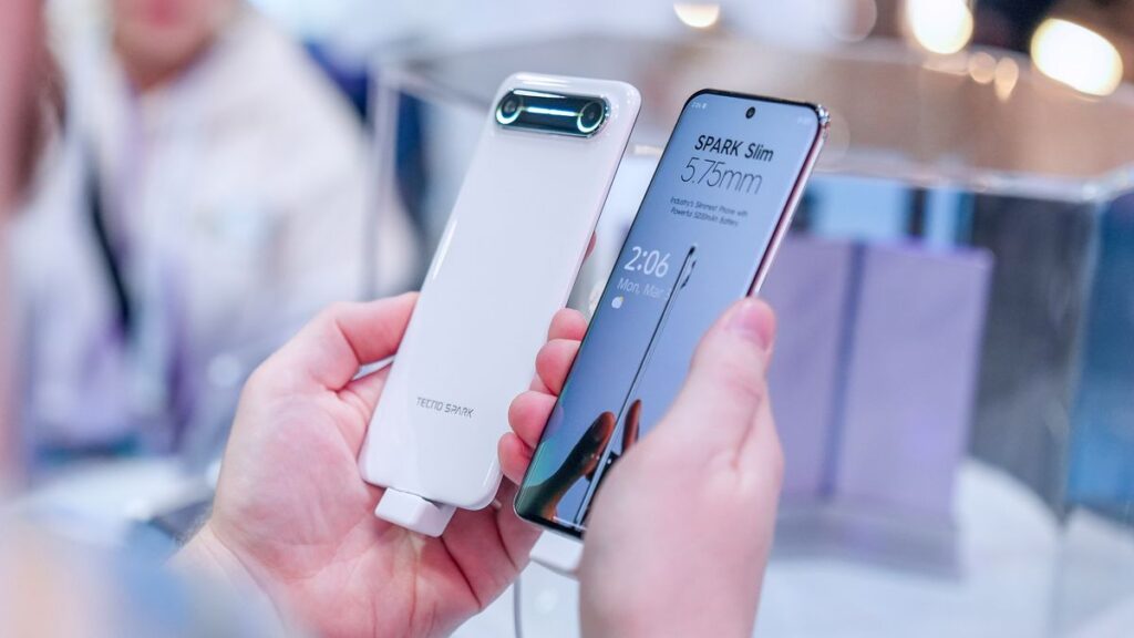 Tecno’nun Dünyanın En İnce Telefonuyla iPhone 17 Air Yarışı!