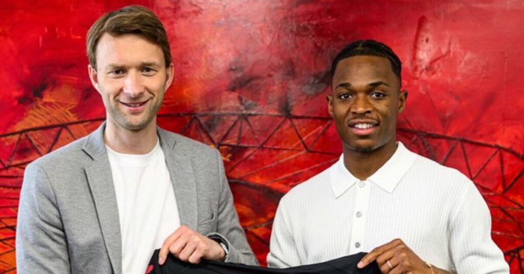 Bayer Leverkusen’den Transfer Bombası! Jeanuel Belocian İmzayı Attı