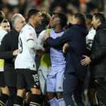 LaLiga Başkanı: Vinicius kararı ırkçılıkla mücadeleye destek <img src="https://im.haberturk.com/l/2024/06/10/ver1718014652/3693905/jpg/1280x1280" />