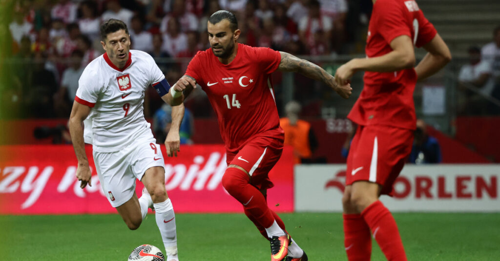 A Milli Futbol Takımı Polonya’ya Mağlup Oldu