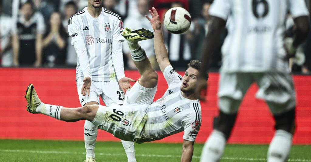Real Madrid, Semih Kılıçsoy’u Takibe Aldı!