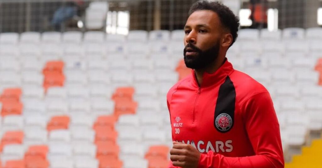 Göztepe, Sağ Bek Transferinde Son Durum!