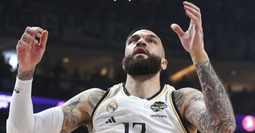 Anadolu Efes Vincent Poirier’i Transfer Etti!