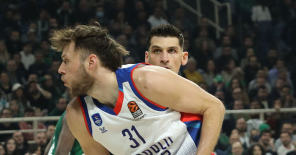 Anadolu Efes Mike Daum’a Veda Ediyor