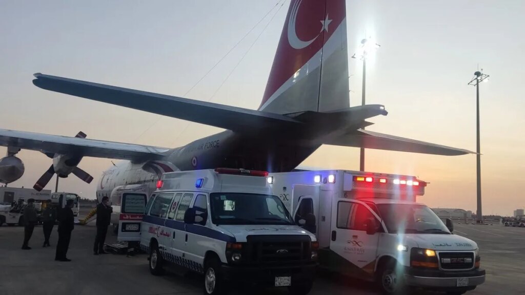 C-130 Uçağıyla Vatandaşlarımız Ankara’ya Naklediliyor