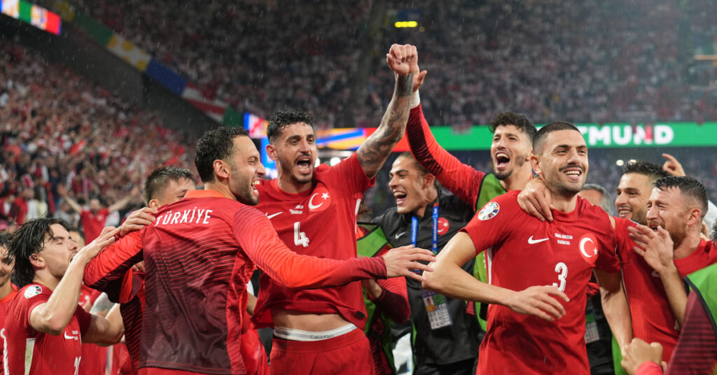 A Milli Takım Çekya’yı 2-1 Mağlup Ederek Son 16’ya Yükseldi