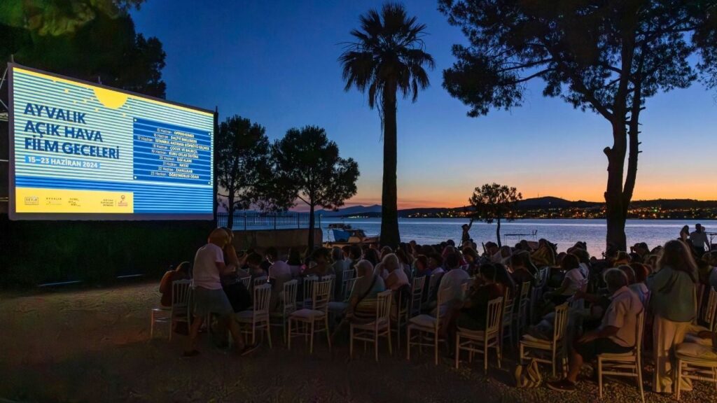 2000 izleyiciyi ağırlayan Ayvalık Film Geceleri!
