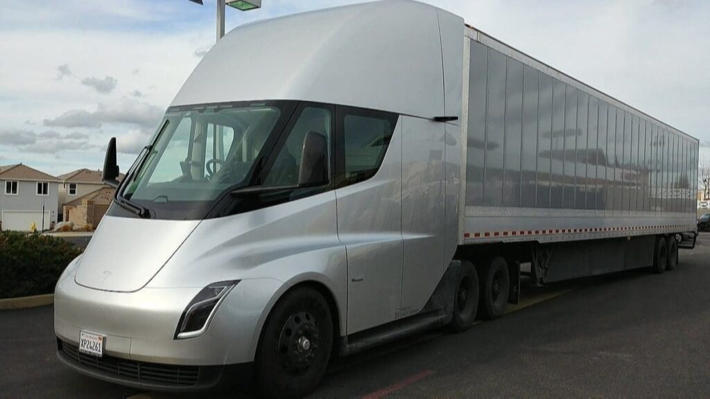 Tesla Semi 2026’da Seri Üretime Geçiyor