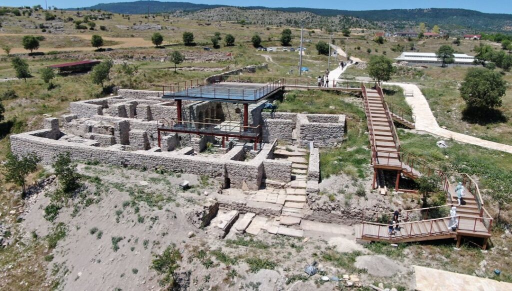 Kurban Bayramı’nda Hadrianopolis Antik Kenti 15 Bin Ziyaretçi Çekti