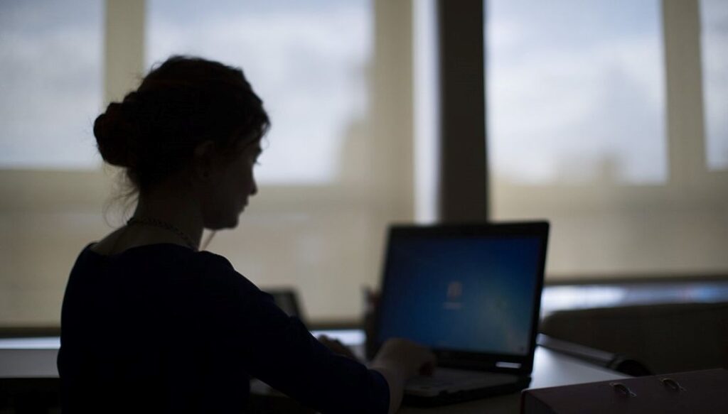 Memur-Sen Kamu Görevlileri Anketi: Genç Memurların Beklentileri!