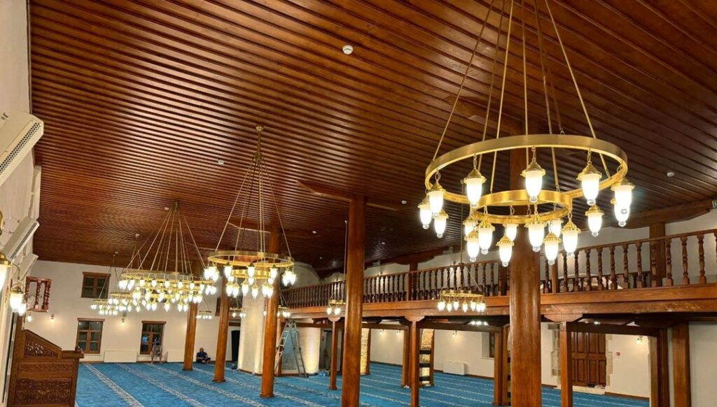Osmaniye’de Tarihi Ağcabey Camii İbadete Açıldı