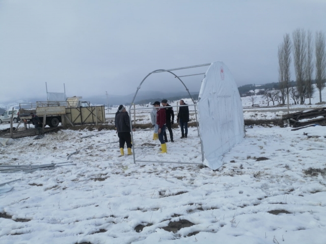 Aslanapa’ya Çadır Ağıl Yardımı! 🐑
