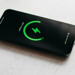 iOS 18 Yenilikleriyle Telefon Şarjı Kontrolü!