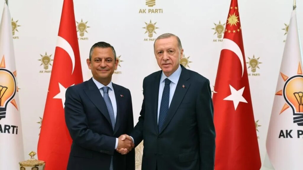 AK Parti Sözcüsü: CHP, Suç Ortaklığı İfadesine Kadar İlk Defa Avrupalı Bir Sosyal Demokrat Parti Gibi Davrandı