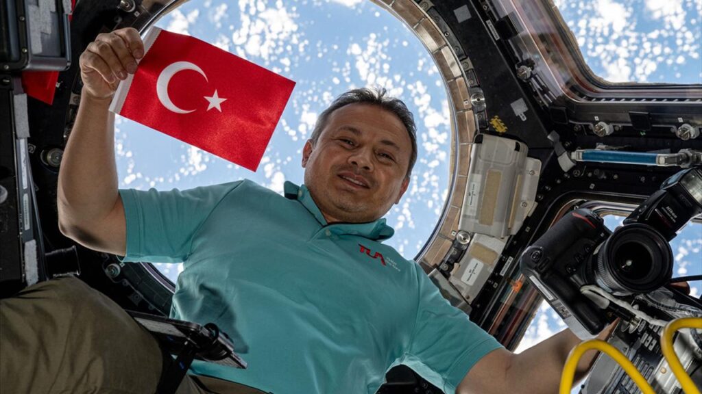 Ufkun Ötesinde: Türkiye’nin İlk Astronotu Belgeselde!