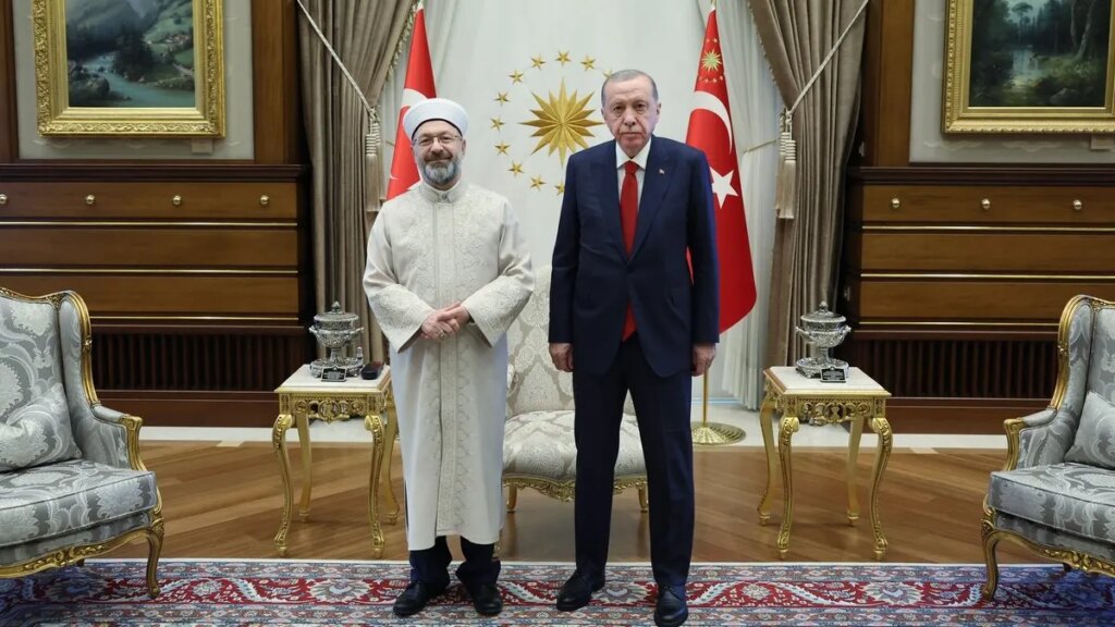 Başkan Erdoğan, Diyanet İşleri Başkanı Ali Erbaş’ı Kabul Etti