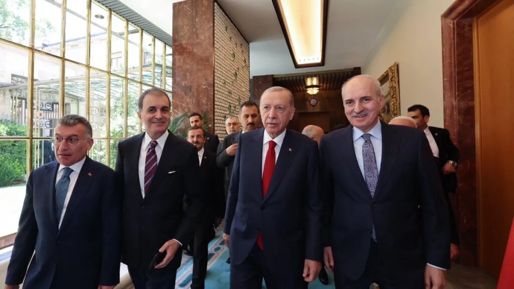 Erdoğan ve Kurtulmuş Görüşmesi Memnuniyetle Karşılandı