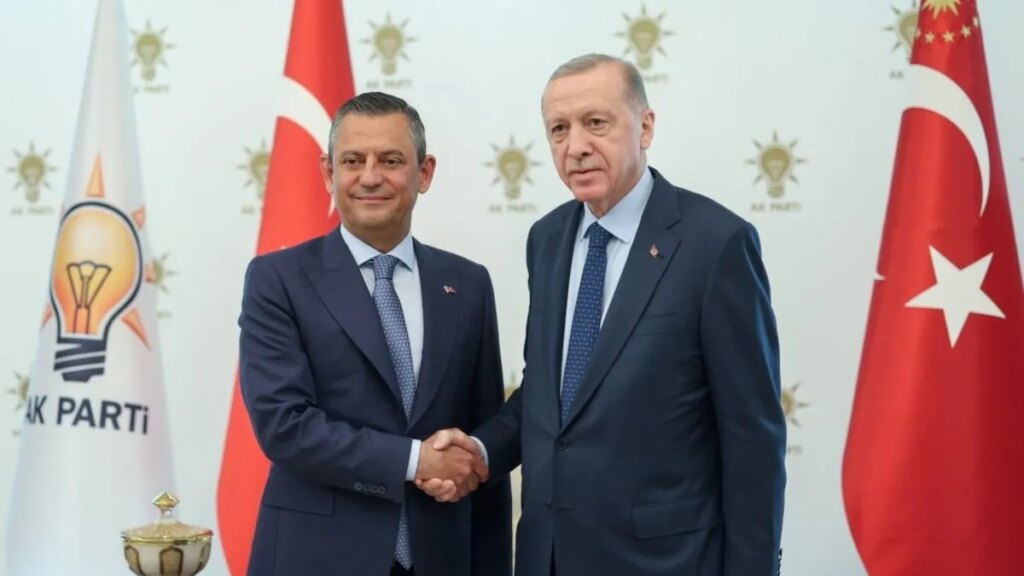 Özel: “Bayramlarda Arayacağım” açıklamasıyla dikkat çekiyor