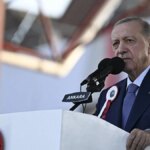 Erdoğan: Hukuk ve Kanunlara Uyarak Görevinizi Yapın
