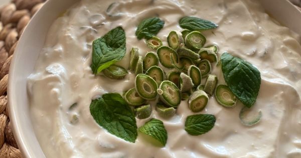 Ferahlık Arayanlara: Çağla Bademli Meze Önerisi