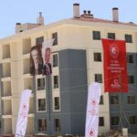 Deprem Bölgesinde Yaralar Sarılıyor: 200 Bin Konut Teslim Edilecek