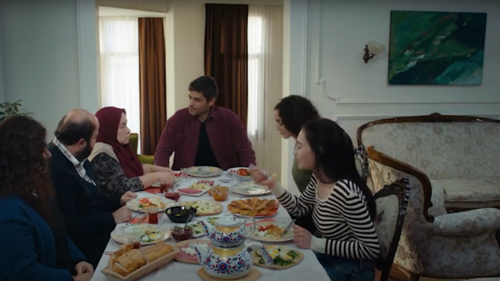 Emanet 692. Bölüm İzle! Seher’in Mücadelesi Devam Ediyor!