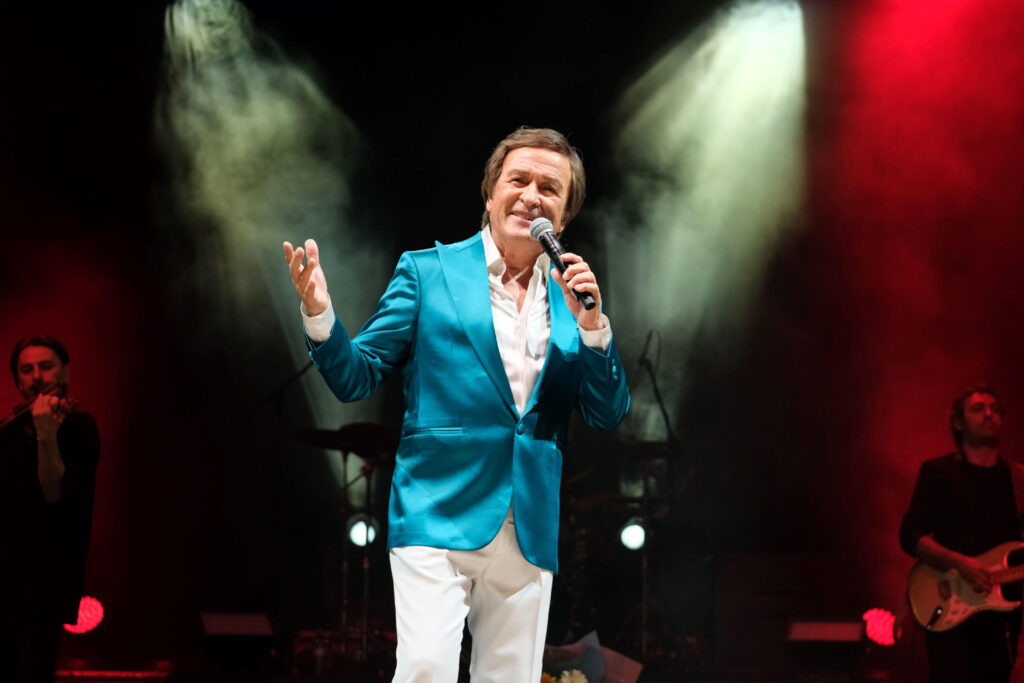 Erol Evgin İzmir Konserinde Büyüledi!