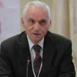 Eski Dışişleri Bakanı Yaşar Yakış vefat etti