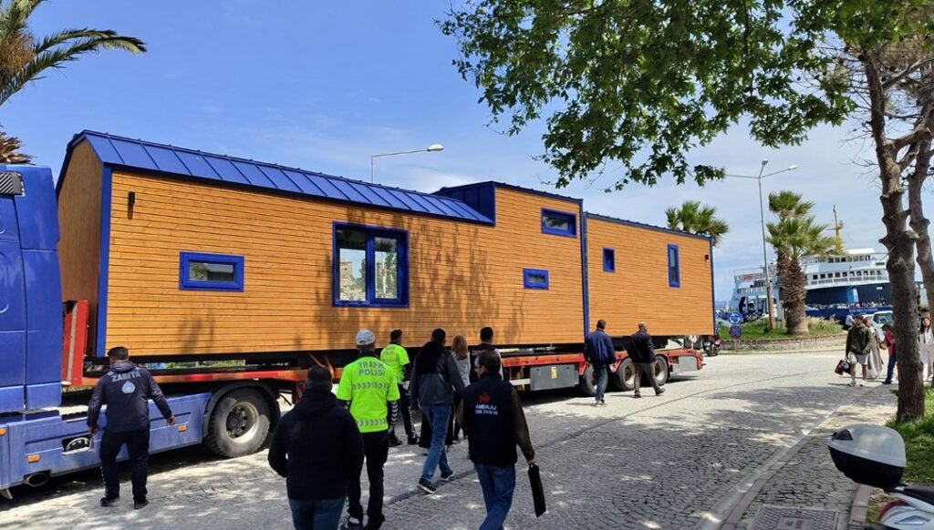 Bozcaada’da Tiny House Tartışması: Yaptırım Geliyor