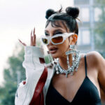 Hande Yener’den Yeni Şarkı: Ben Senin Delinim!