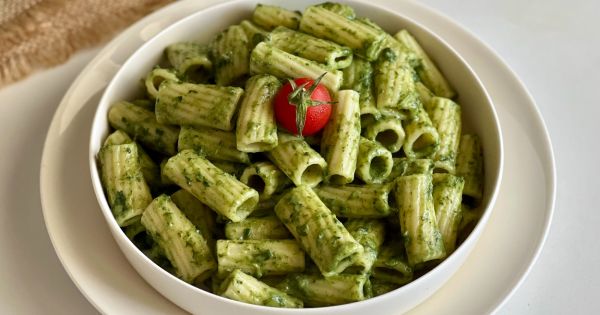 İştah Açan Ispanak Soslu Makarna!