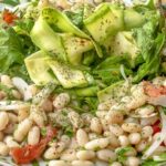 En Lezzetli Baklagil Salata Tarifleri