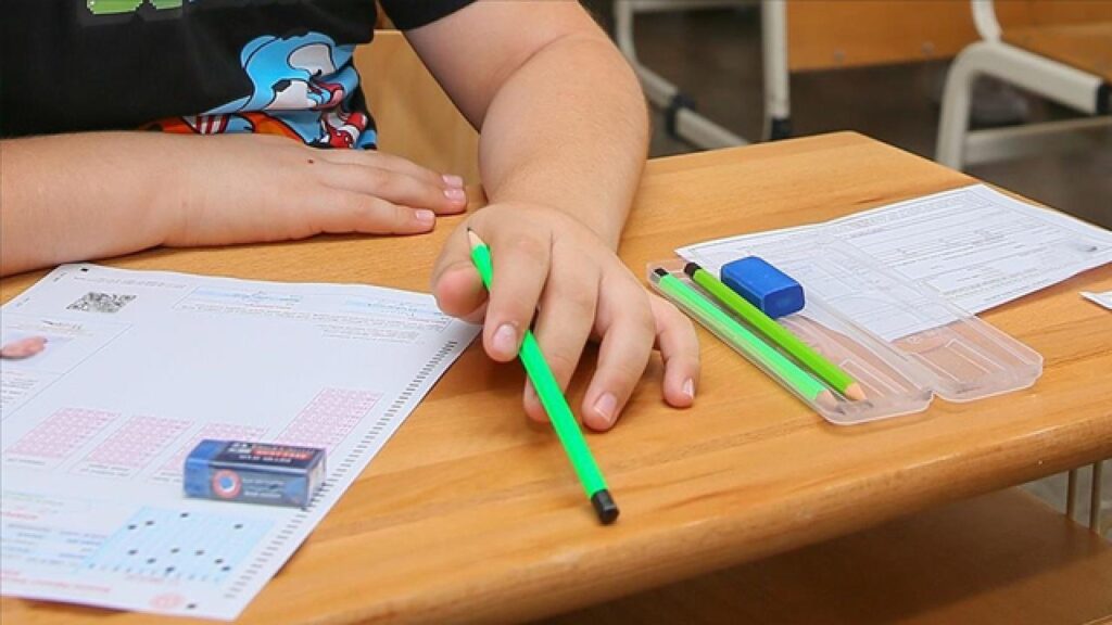 1 Milyon Öğrenci LGS’ye Girdi, Sonuçlar Bugün Açıklanıyor!