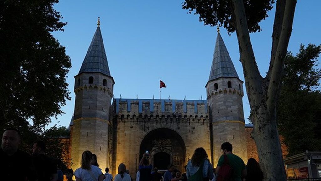 Topkapı Sarayı’nda Gece Turları Başladı!