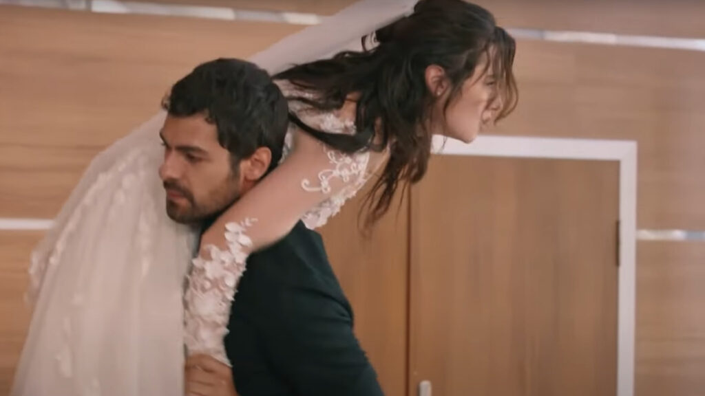 Rüzgarlı Tepe 130. Bölüm İzle!