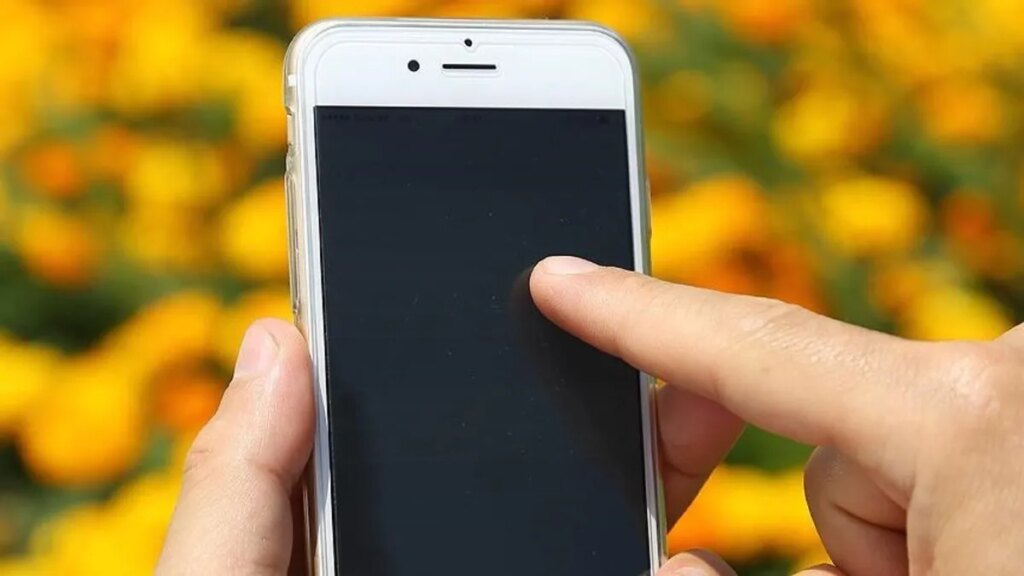 Akıllı Telefon Şarjı Nasıl Yapılmalı? Uzmanlar Uyarıyor!