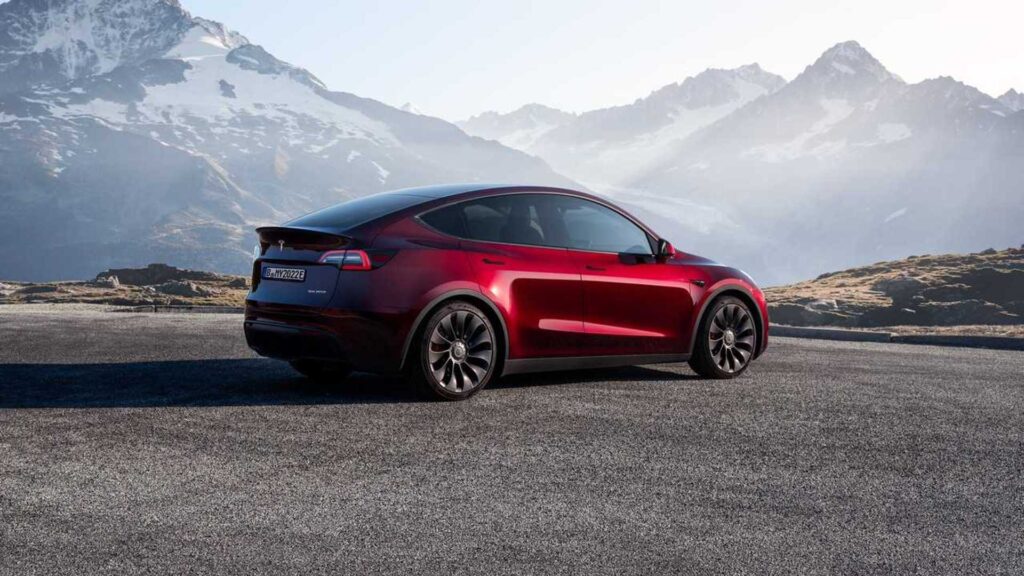 Tesla Model Y’nin Satışları Düşüyor: Ocak Ayında İlk 10’da Yer Almadı