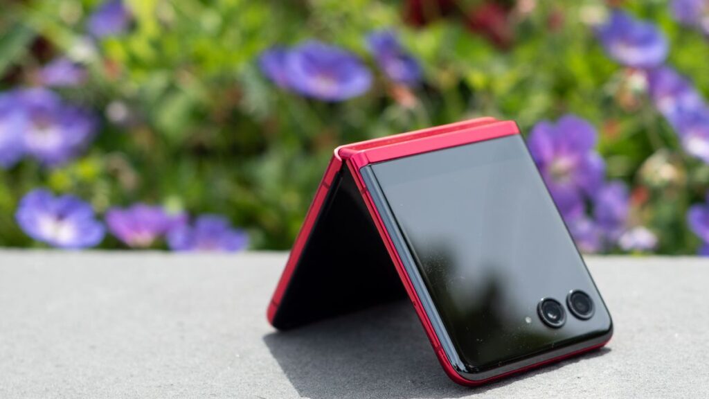 Motorola’dan Yeni Nesil Razr Telefonları Geliyor!