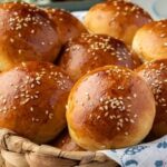 Yumuşacık ve Mis Kokulu Poğaça Tarifi