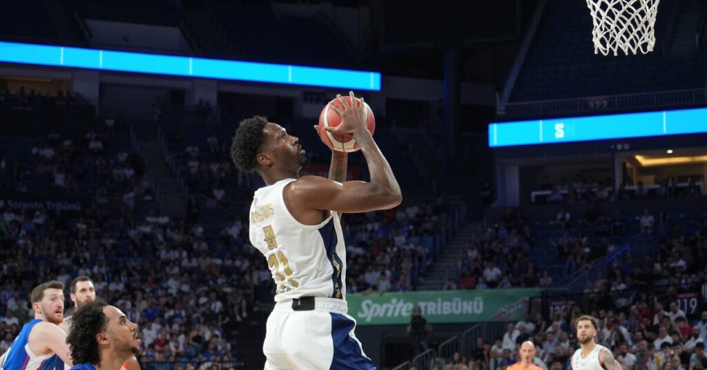 Fenerbahçe’den Nigel Hayes-Davis’e 3 Yıllık Sözleşme!