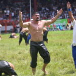 Kırkpınar Yağlı Güreşlerinde Sert Mücadele!